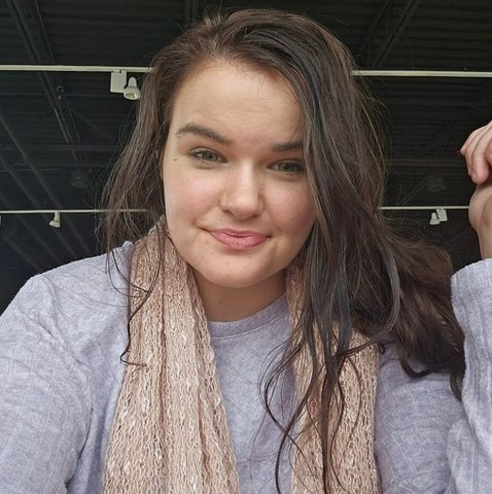 Meet your Posher, Laryn